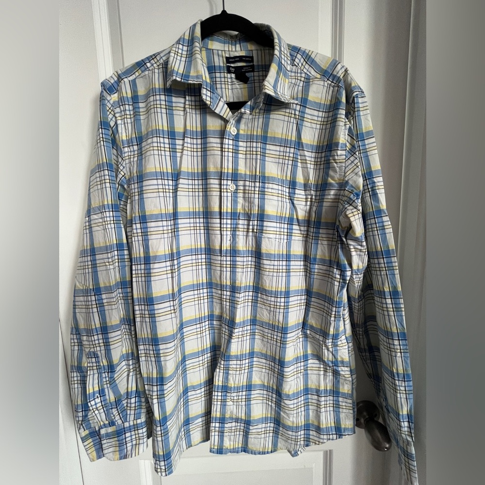 GAP classic fit vintage wash Men's Casual Plaid Shirt - Blue and Yellow size M